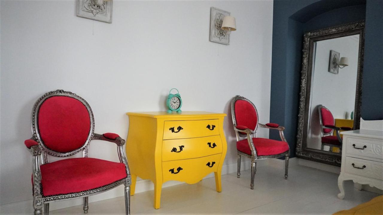 Shabby Chic - Apartment In The Heart Of Vilnius Old Town Eksteriør billede