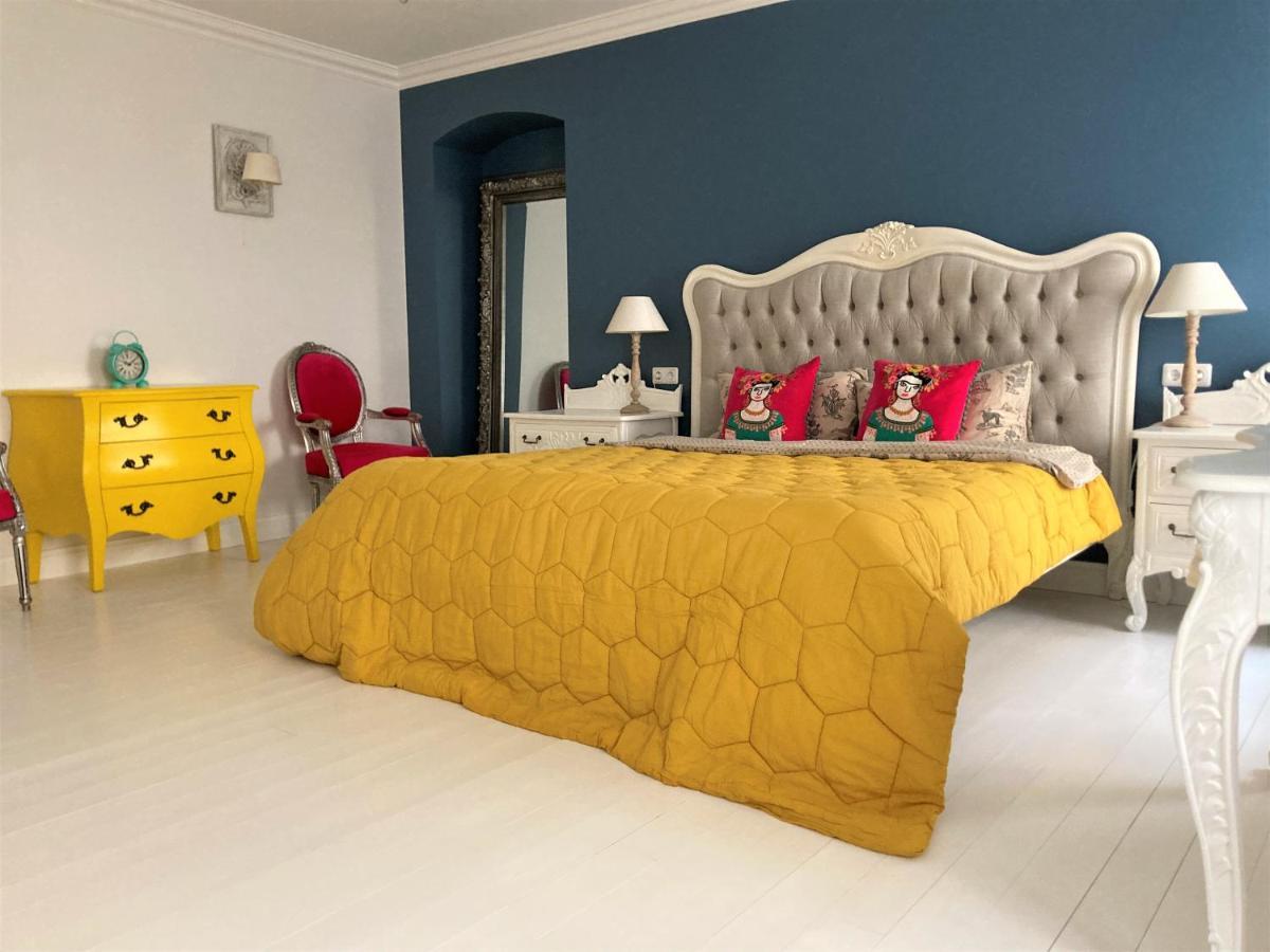Shabby Chic - Apartment In The Heart Of Vilnius Old Town Eksteriør billede