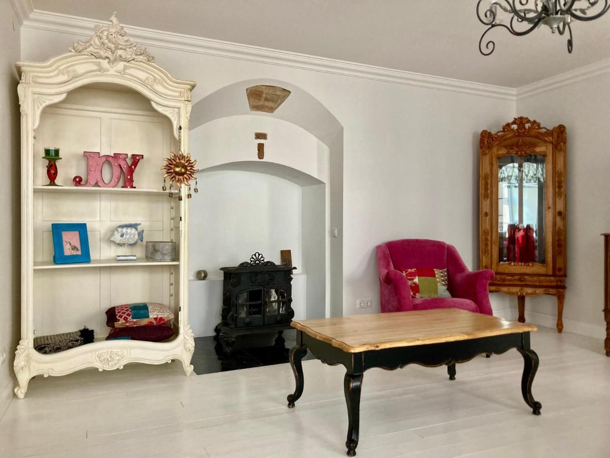 Shabby Chic - Apartment In The Heart Of Vilnius Old Town Eksteriør billede